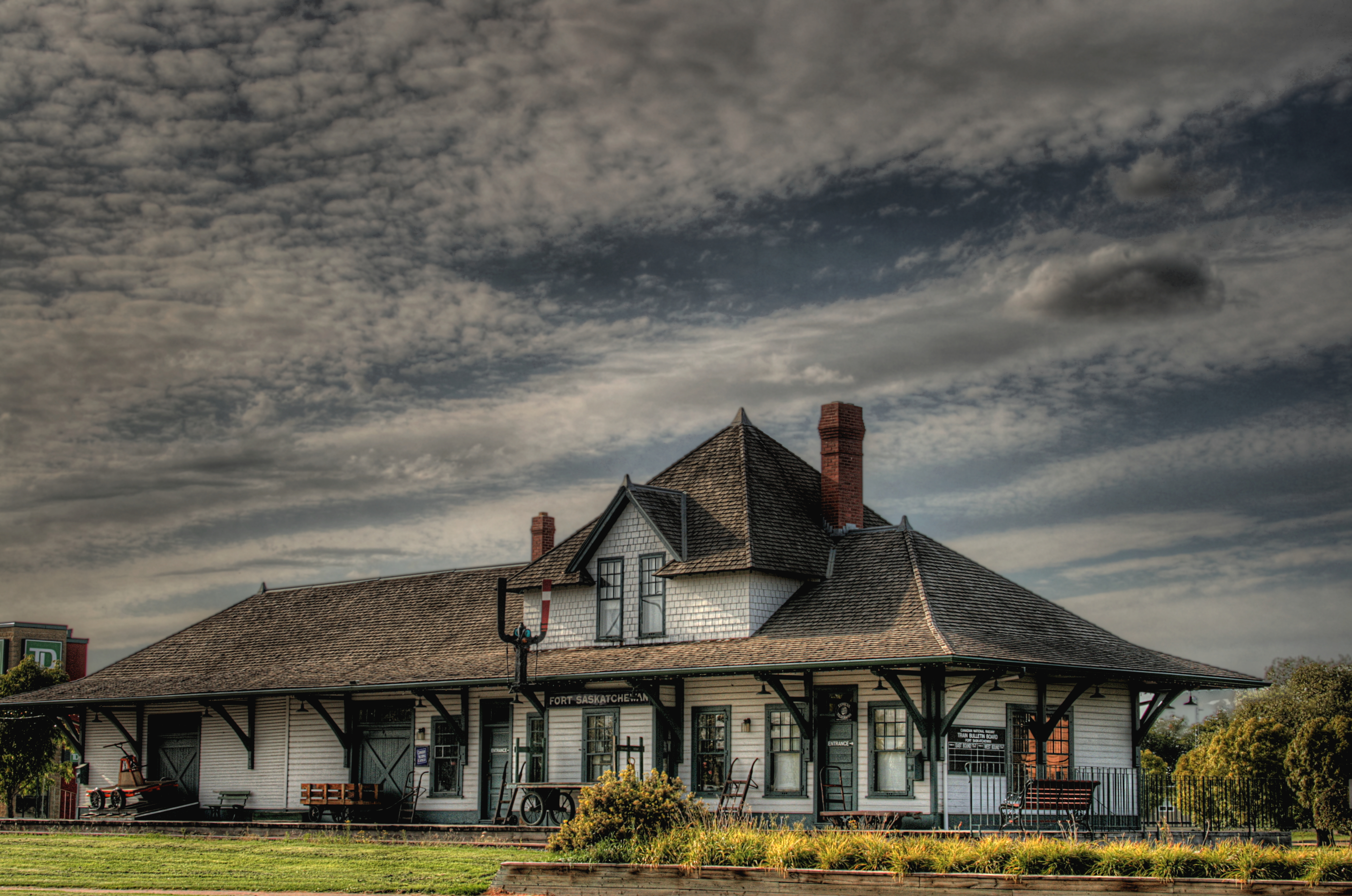 File:CN-Train-Station-Fort-Saskatchewan-Alberta-Canada-01A.jpg